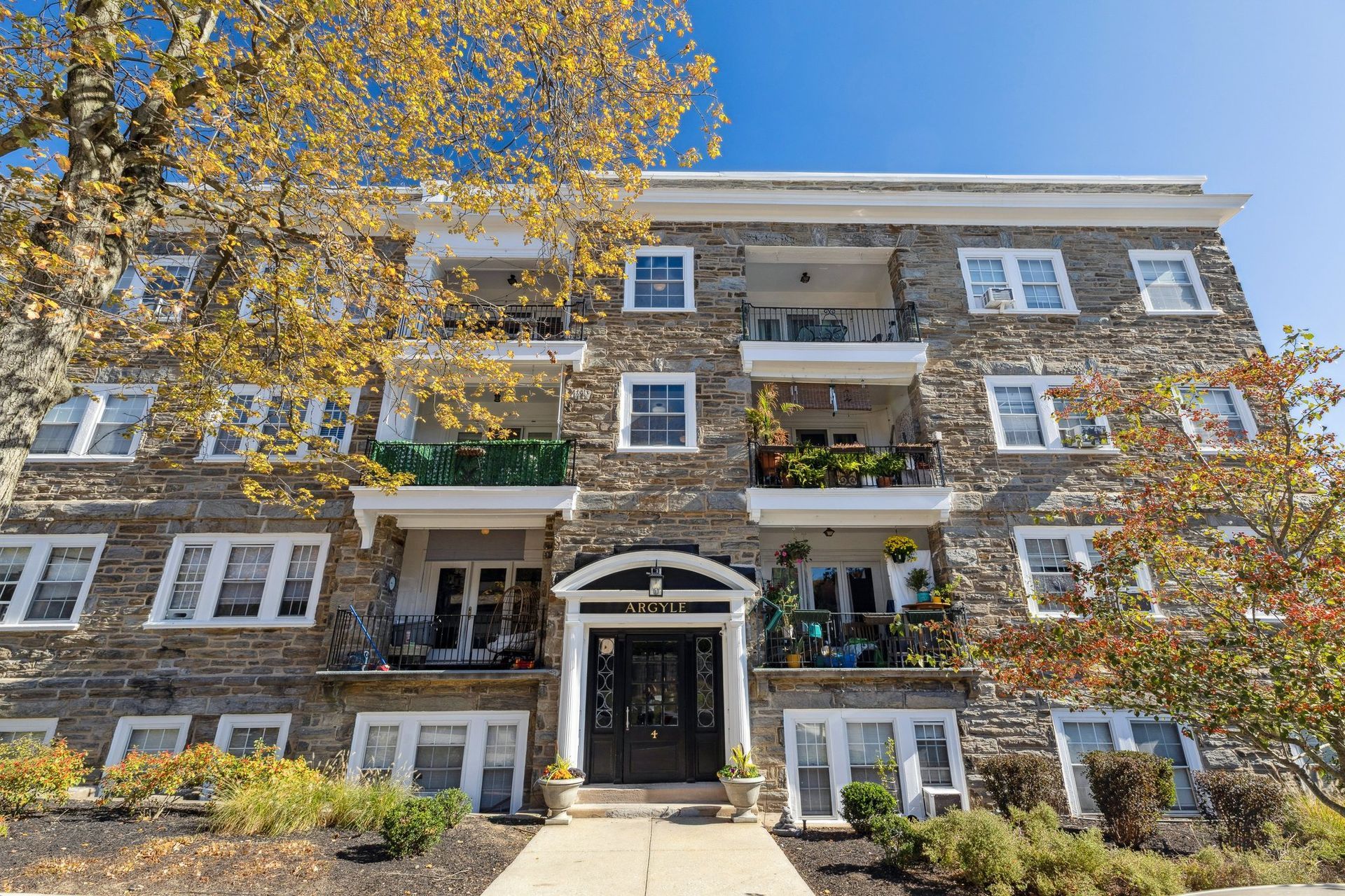 Building exterior - 10 Montgomery, Bala Cynwyd