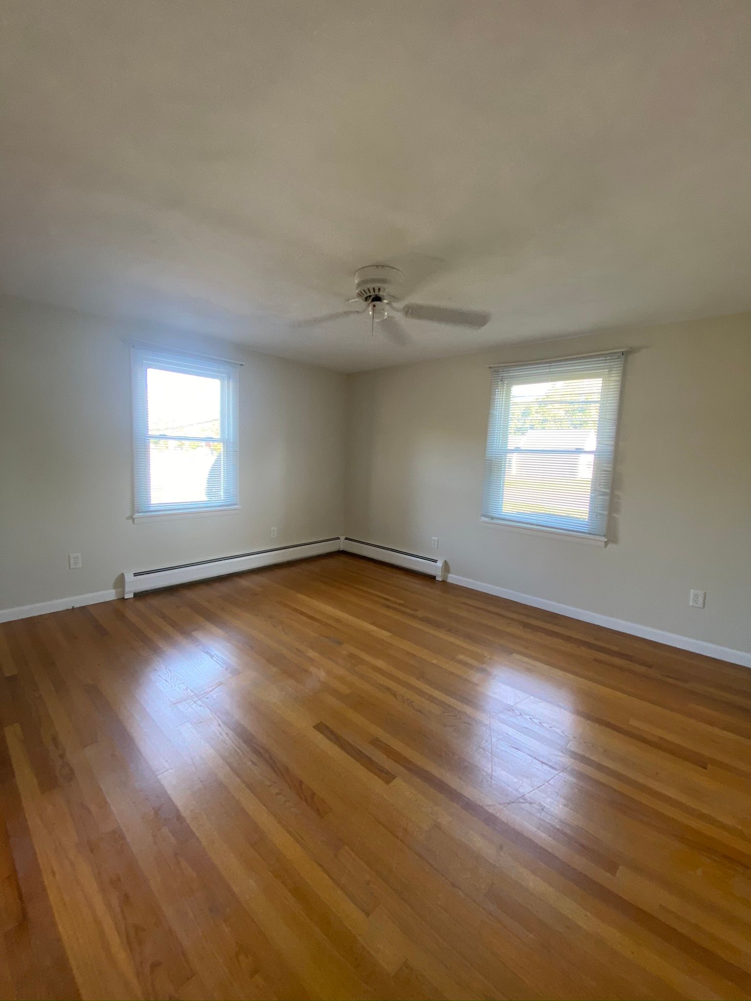 Room with ceiling fan — Vernon, CT — A1 Properties
