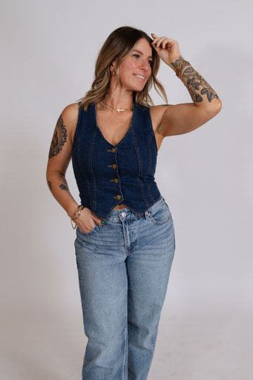 Catie Bee Owner Picture | Best hair and nail salon for blonde, color, extensions, Botox, filler and more in Springfield, MO