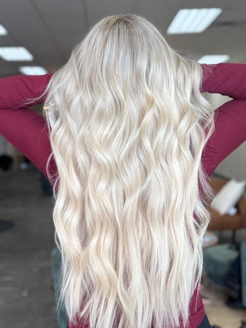 blonde hair color at best hair salon for blonding in Springfield MO