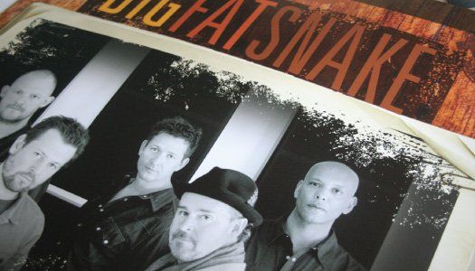 Plakat design til tryk og online.