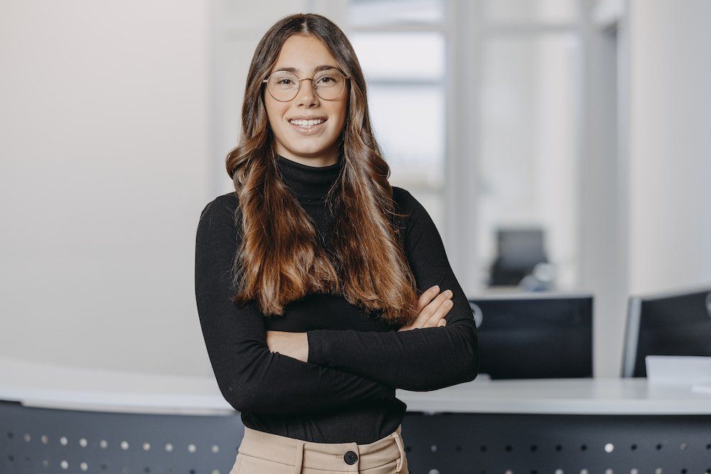 Monika Schmidt, Notarfachangestellte