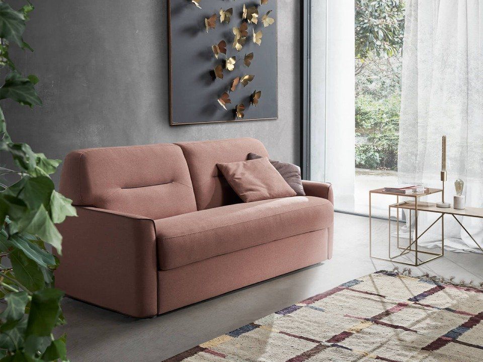Divano rosa