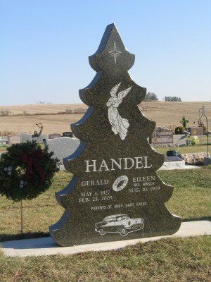 Upright die monument