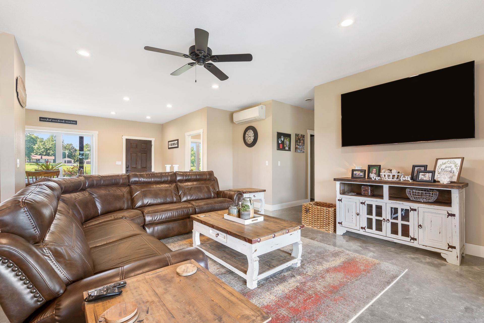 Custom living room | Sustainable home construction in Rogers and Little Rock AR