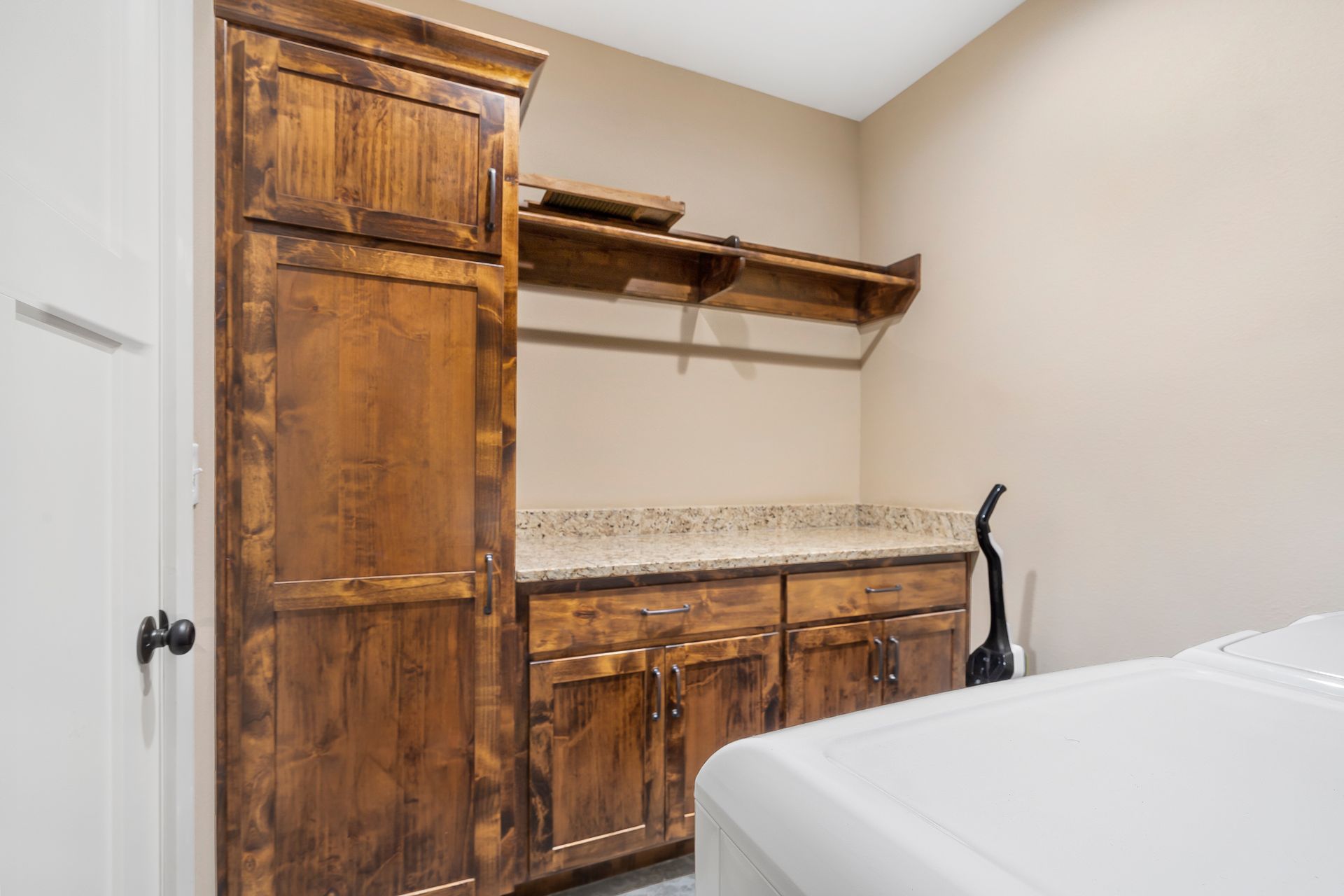 Custom laundry room | Sustainable home construction in Rogers and Little Rock AR