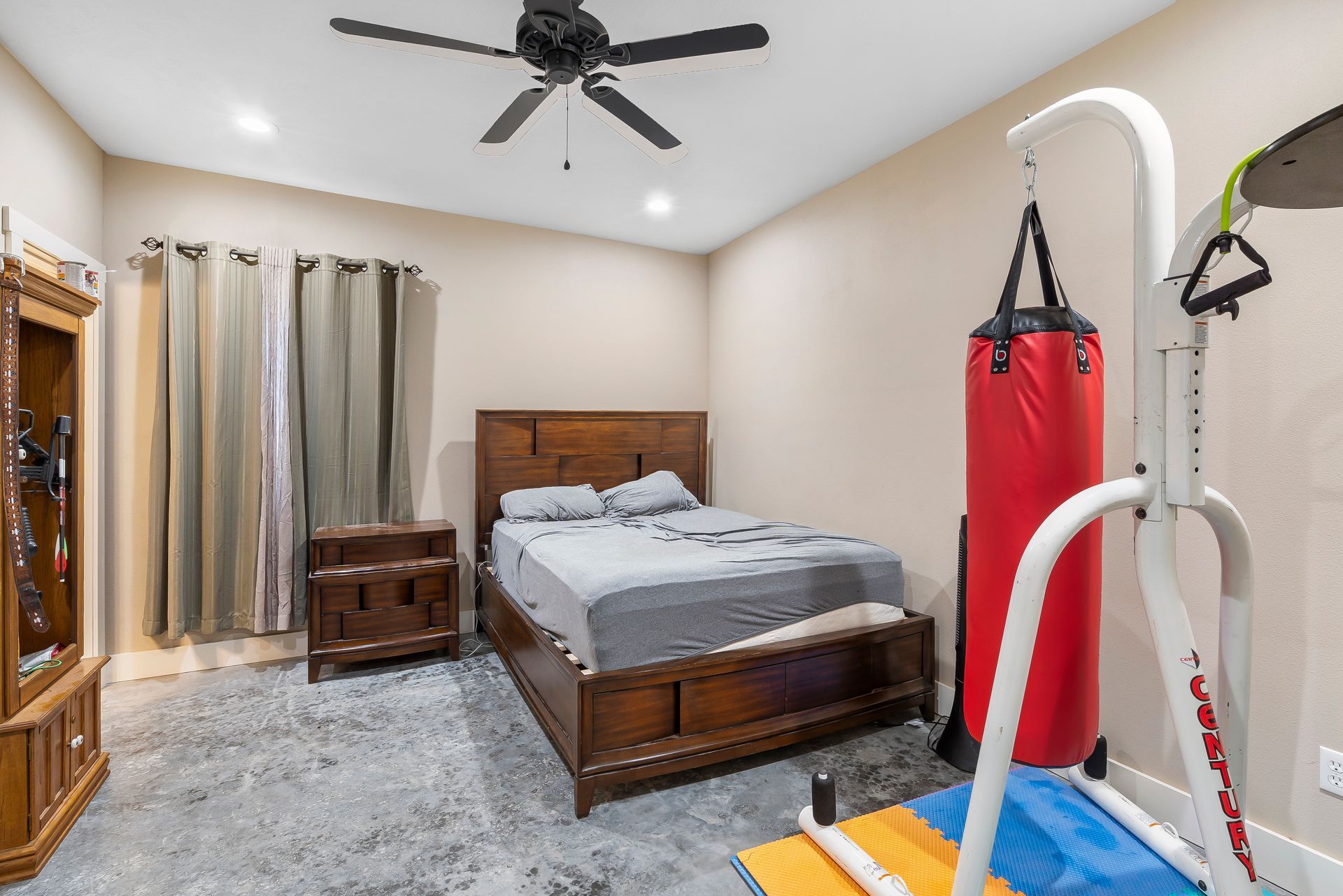 ICF block installers and subcontractors | Bedroom of finished ICF home