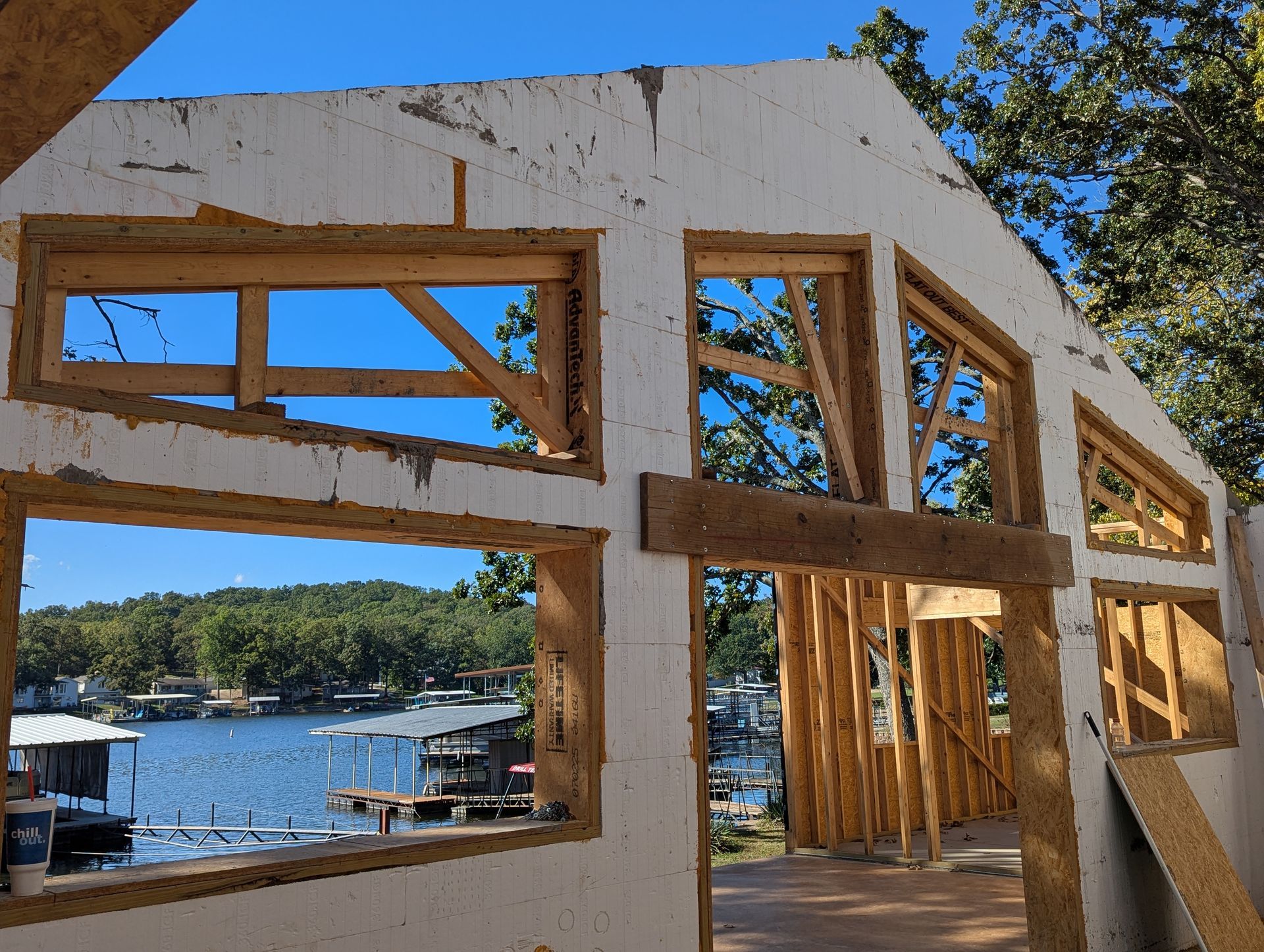 Energy-efficient ICF walls eliminate thermal bridging on Lake of the Ozarks | Gravois Mills, MO