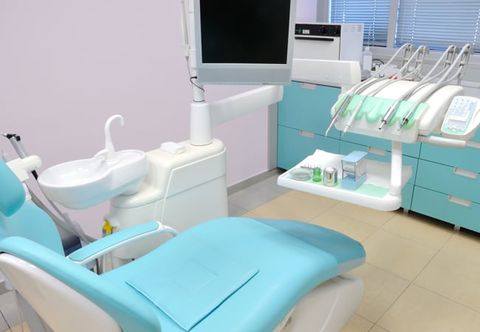 Dentist's office exam space