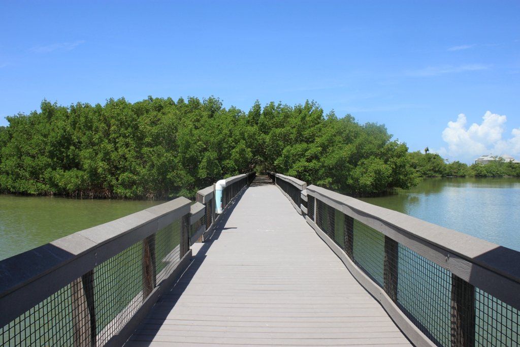 Villa Lion's Garden - Lovers Key State Park