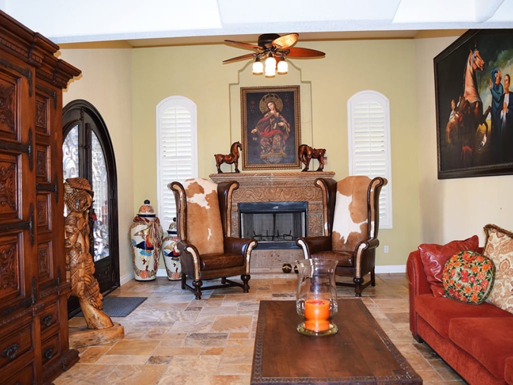 Simple Living Room — Imperial, CA — NS Construction