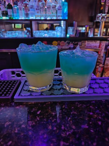bar cocktails
