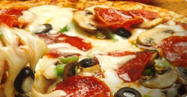 pizza cotta in forno a legna