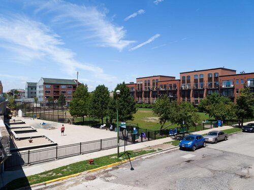 Wicker Park / Bucktown Downtown Buildings