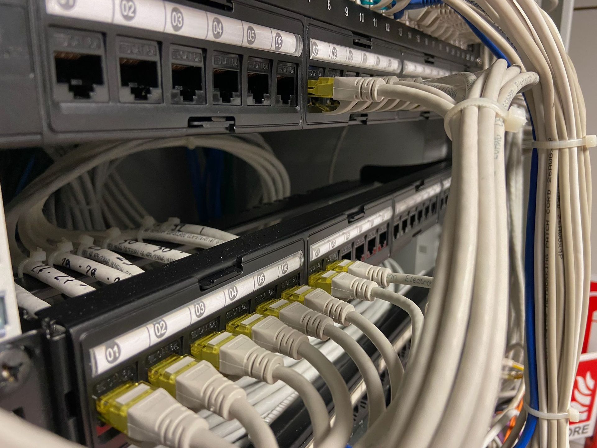 evotech - impianti elettrici e reti LAN 