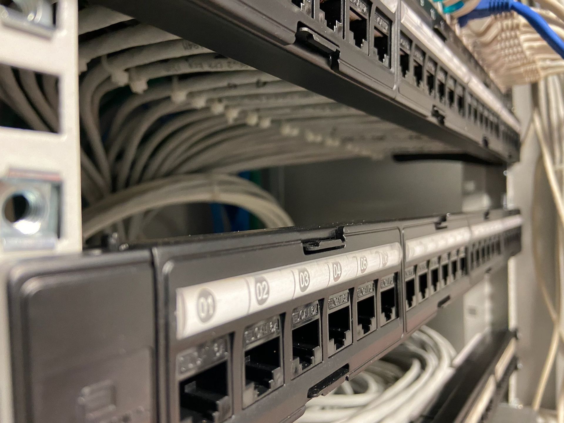 evotech - impianti elettrici e reti LAN 