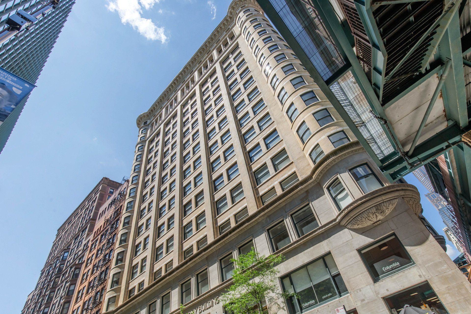 Gallery Student Apartments near Columbia College Chicago