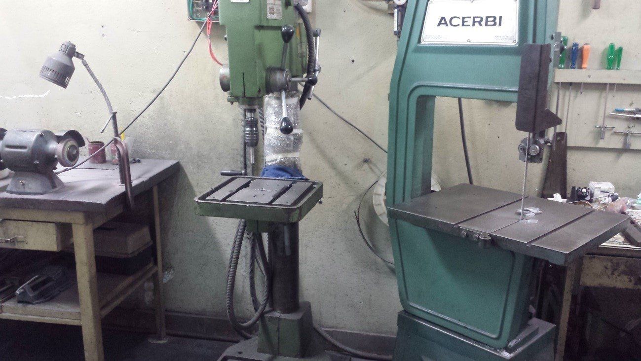 Furadeira e Serra Vertical - Guatifer Usinagem e Ferramentaria