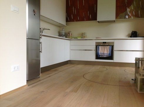 pavimento in legno per cucina
