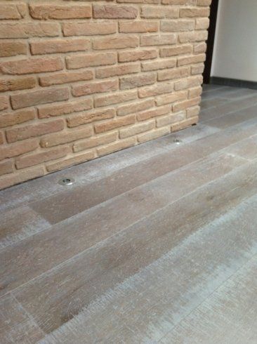 dettaglio pavimento interno