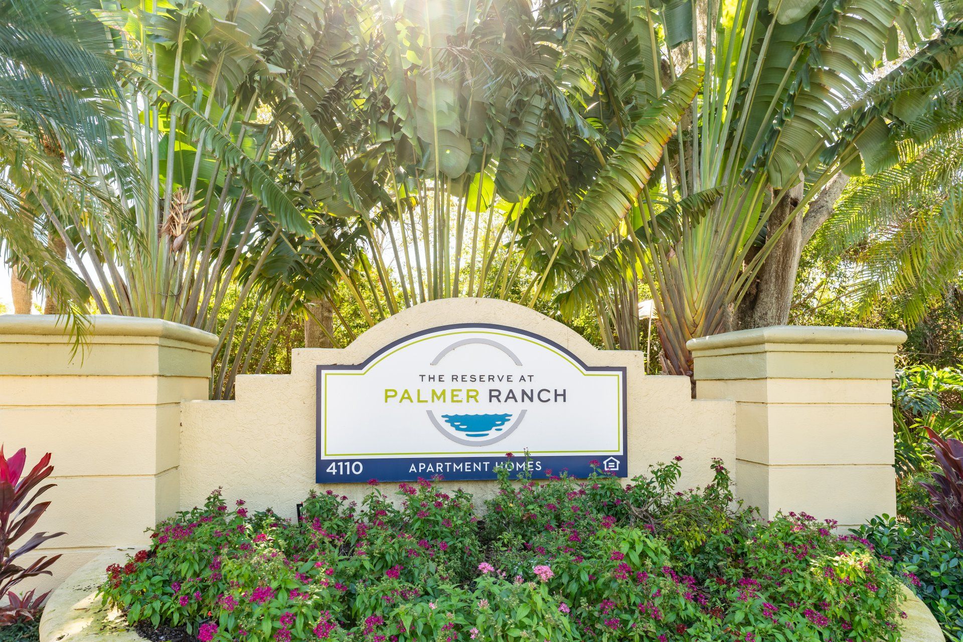Apartments in South Sarasota FL | 1, 2, and 3-Bedrooms | Reserve at ...