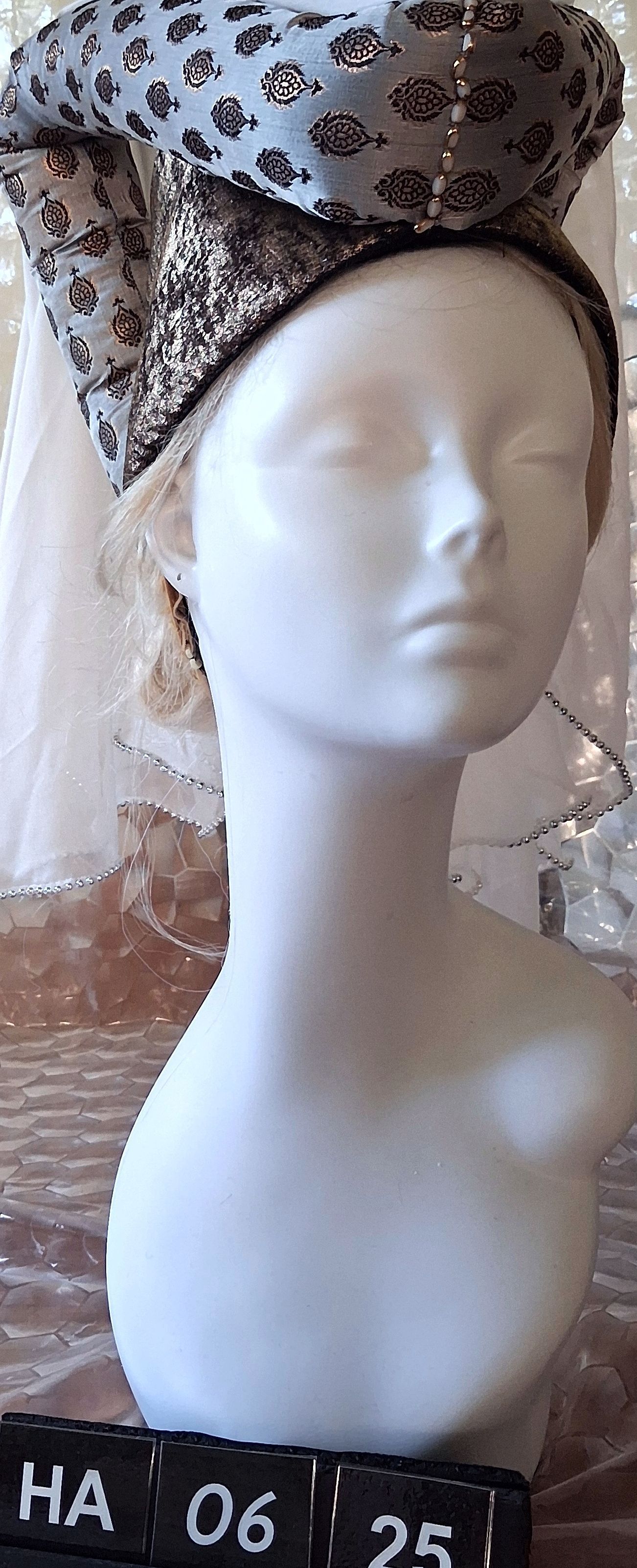Red velvet hat inside with Gold and red silk roll (HA0425) £100
