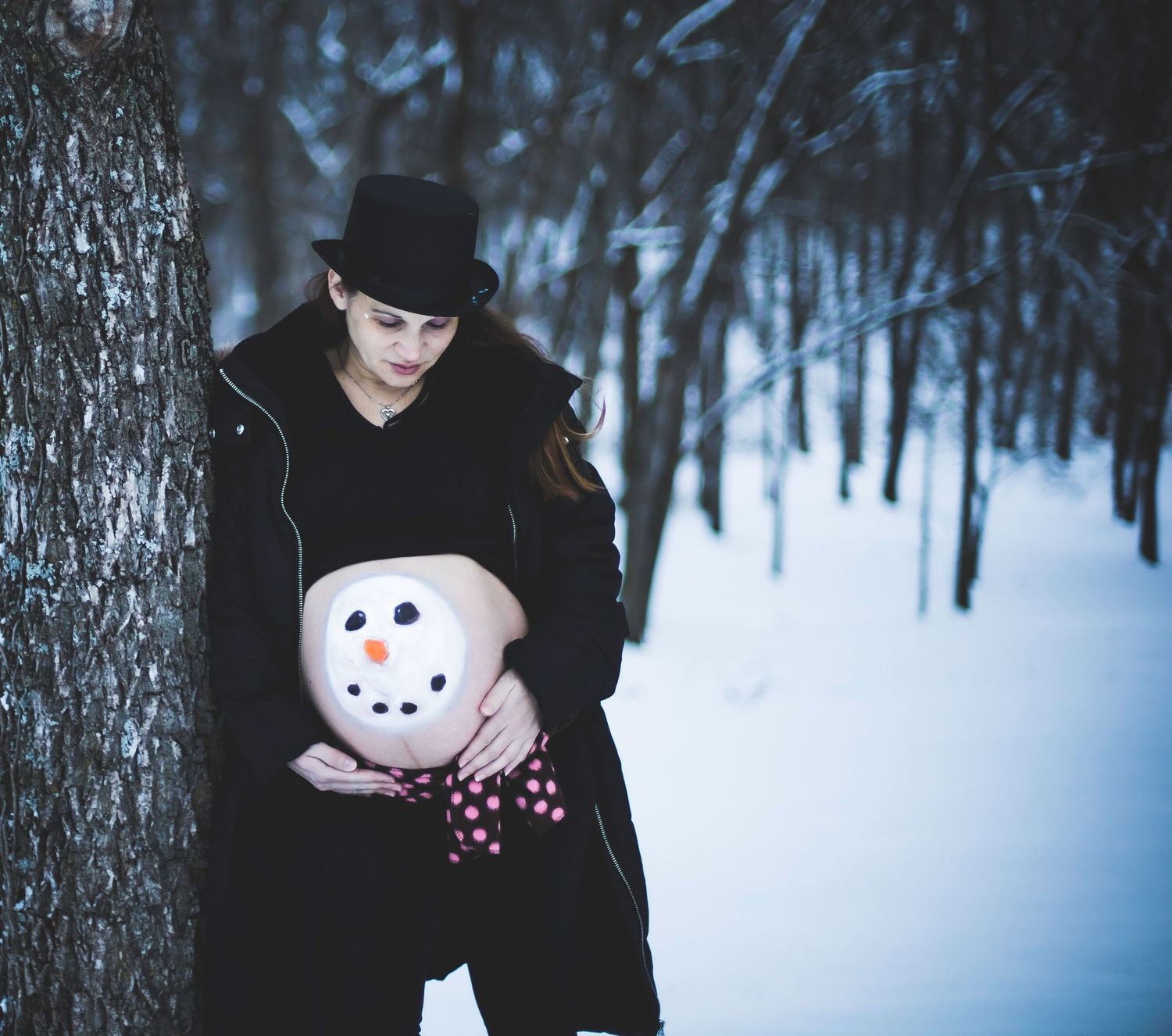 Baby Bump with Drawing as a Snowman