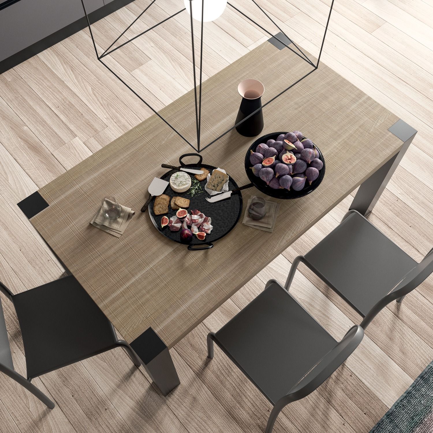 Un tavolo di legno con un vassoio di cibo sopra