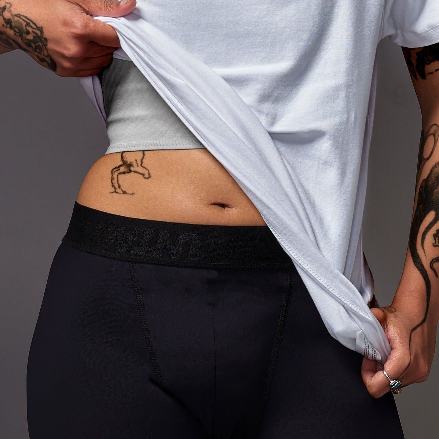 UNTAG GENDER BEVESTIGENDE KLEDING