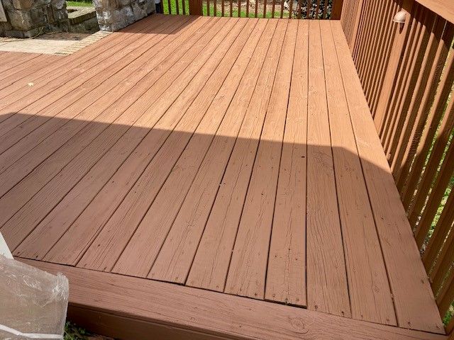Deck & Fence Staining