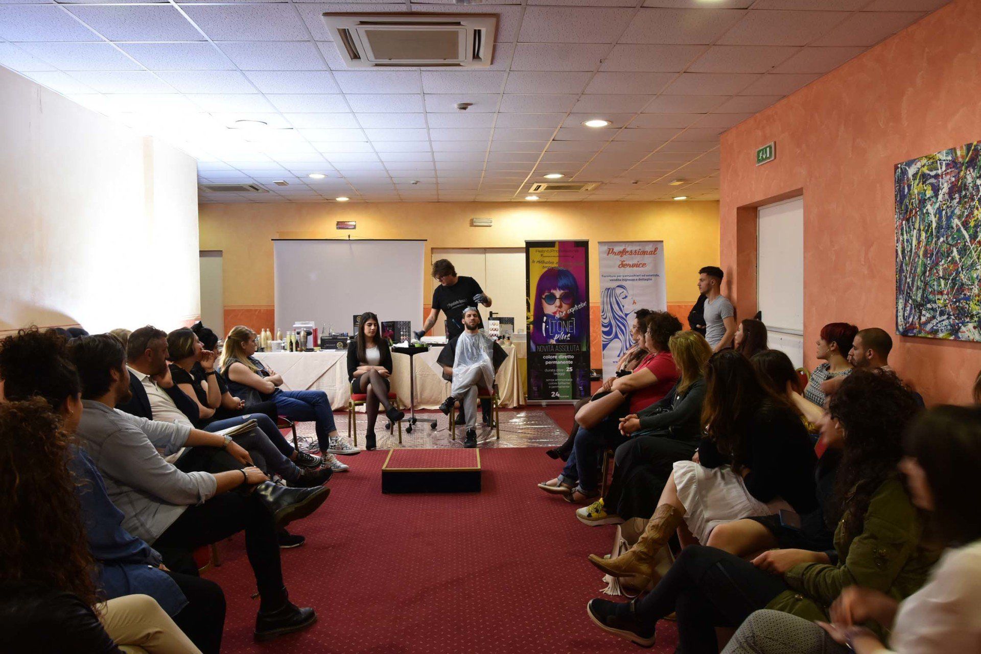 lezione collettiva per parrucchieri