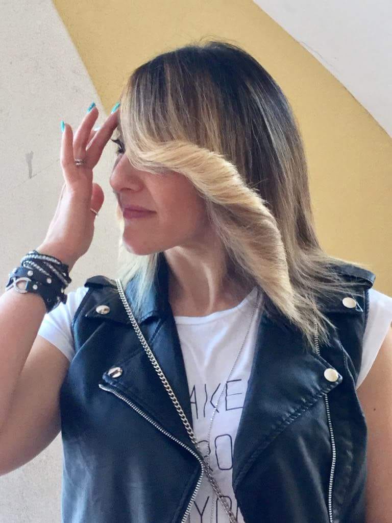 capelli di media lunghezza con degradé