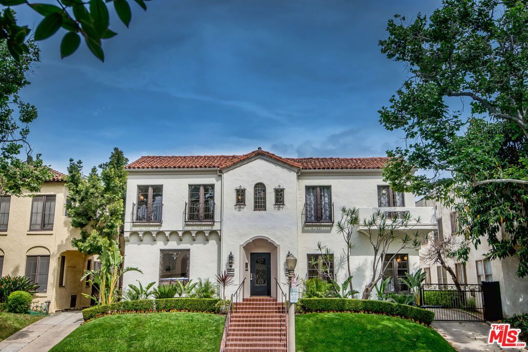 116 1/2 N Sycamore Ave, Los Angeles, CA, 90036