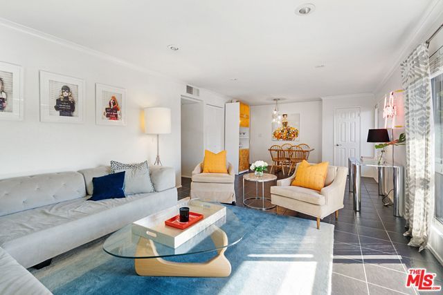 970 Palm Ave #207, West Hollywood, CA, 90069