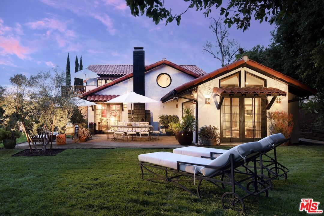 142 Muerdago Road, Topanga, CA, 90290