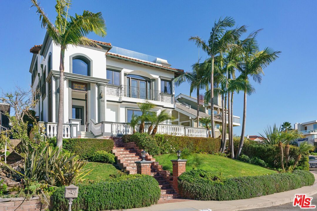 7112 Rindge Ave, Playa Del Rey, CA 90293