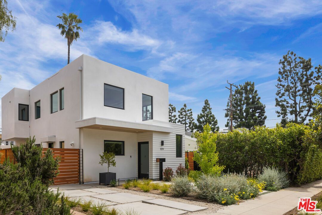1257 25th Street, Santa Monica