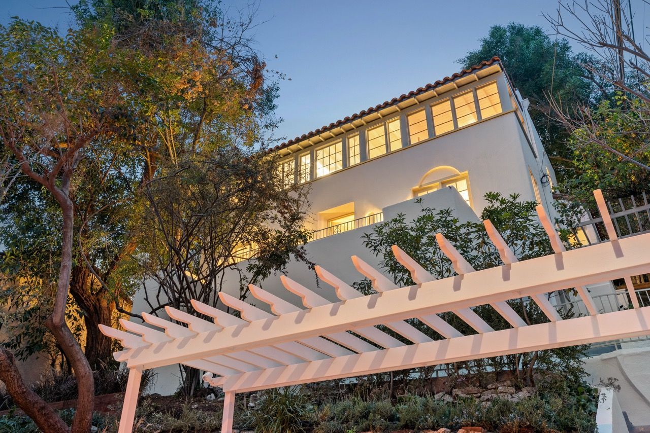 5944 Manola Way, Los Angeles, CA 90068