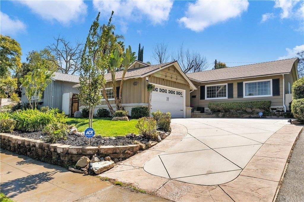 21908 Buena Ventura Street, Woodland Hills, CA, 91364