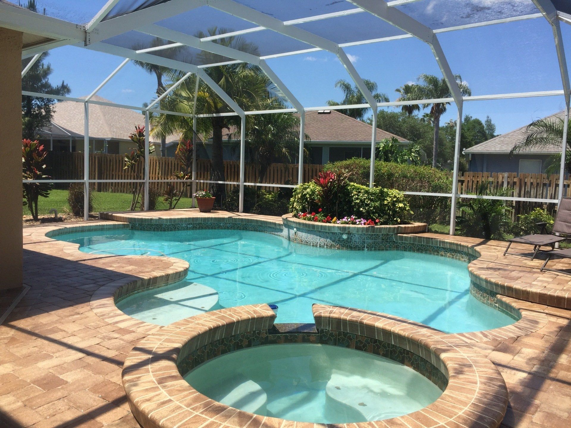 pool cage cleaning | Tampa, FL | First Response Pressure Wash