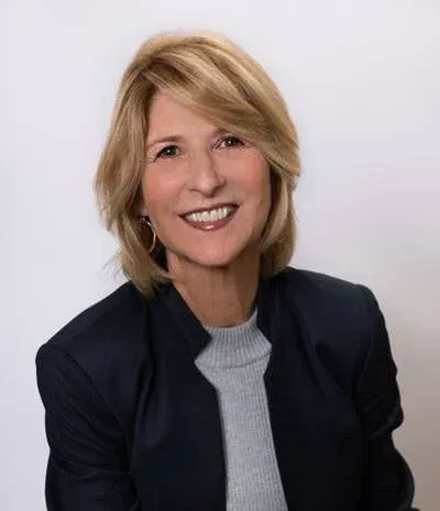 Susan Hanan Headshot