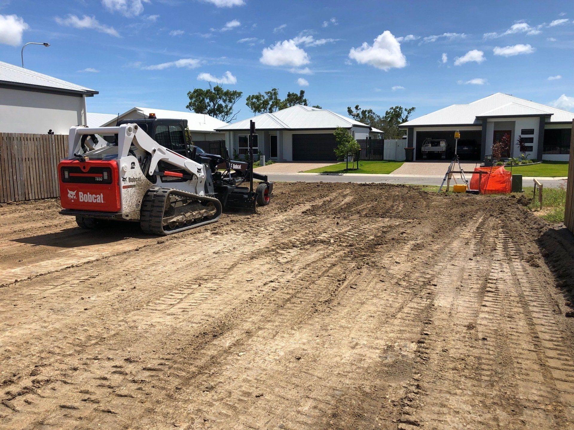Excavator Paving House Lot — Builders in Ingham, QLD