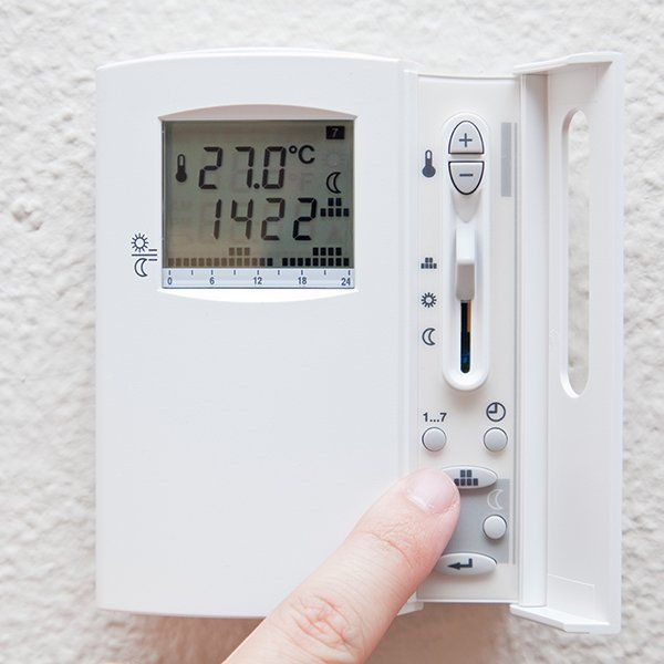 Digital Thermostat — Jonesborough, TN — Newman Air