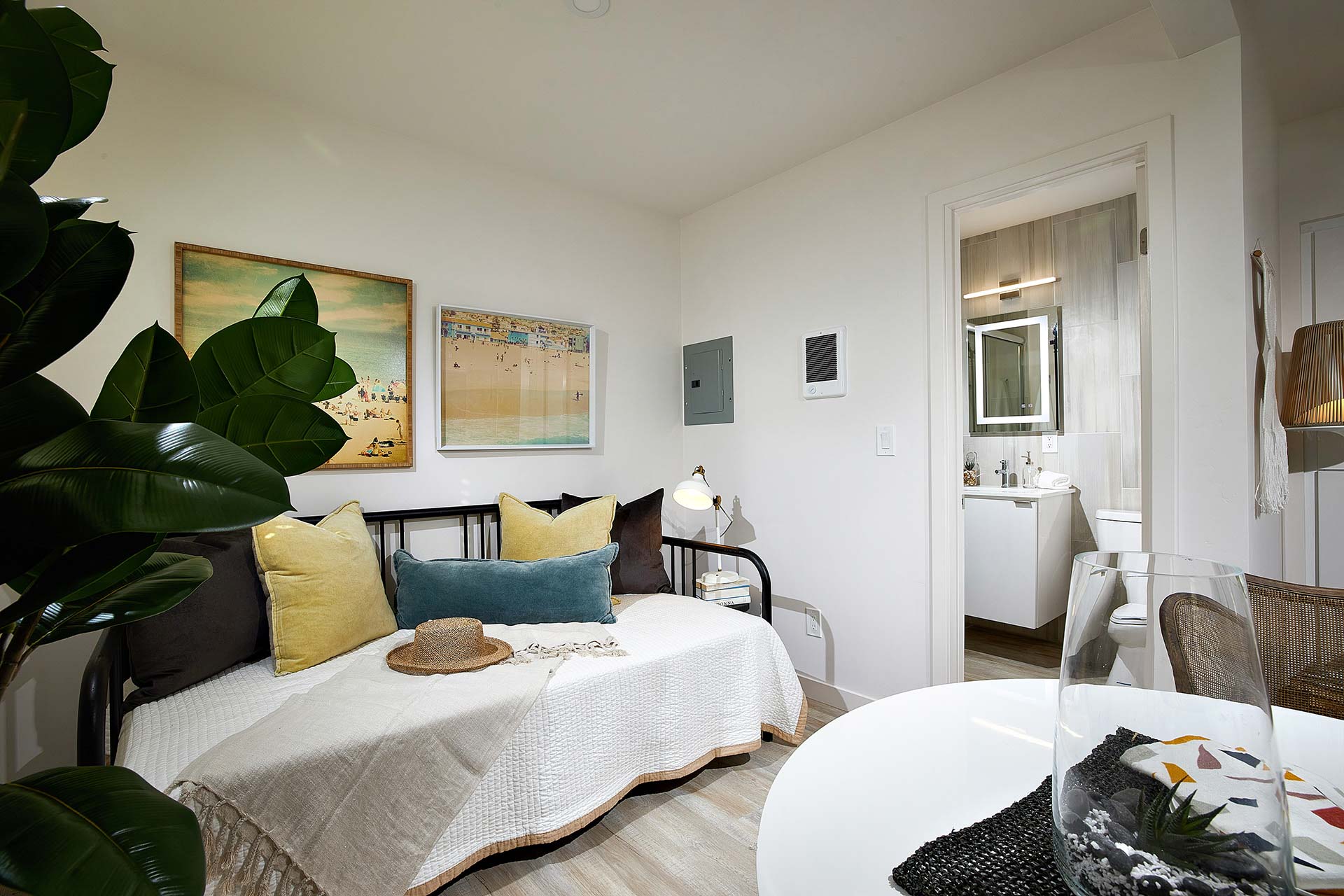 Bed Area | The Cove PB