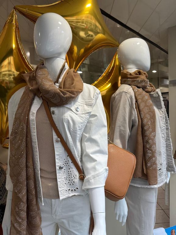 Total look coordinati in vendita