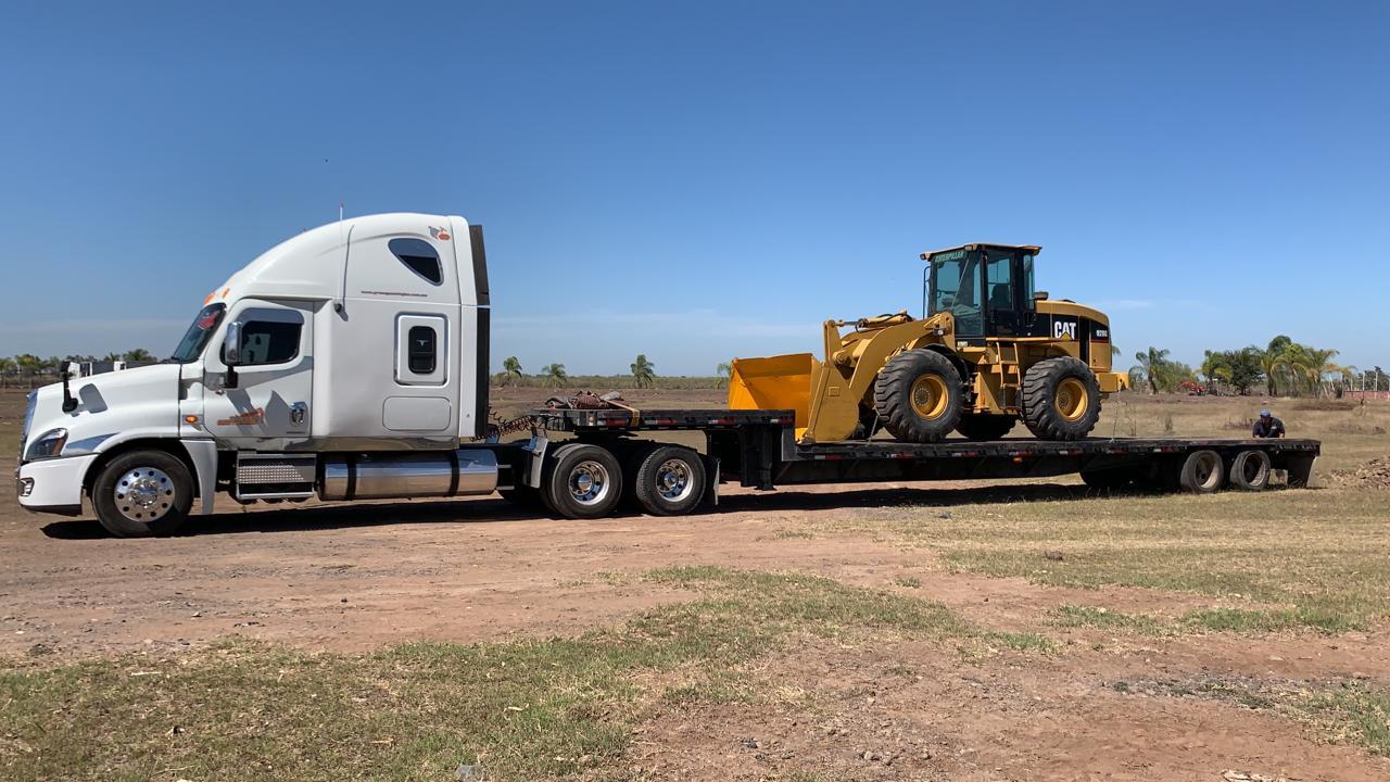 TRANSPORTES GRÚAS Y MONTAJES