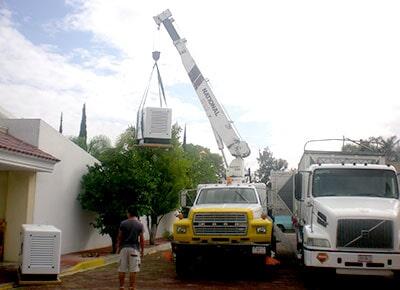 TRANSPORTES GRÚAS Y MONTAJES