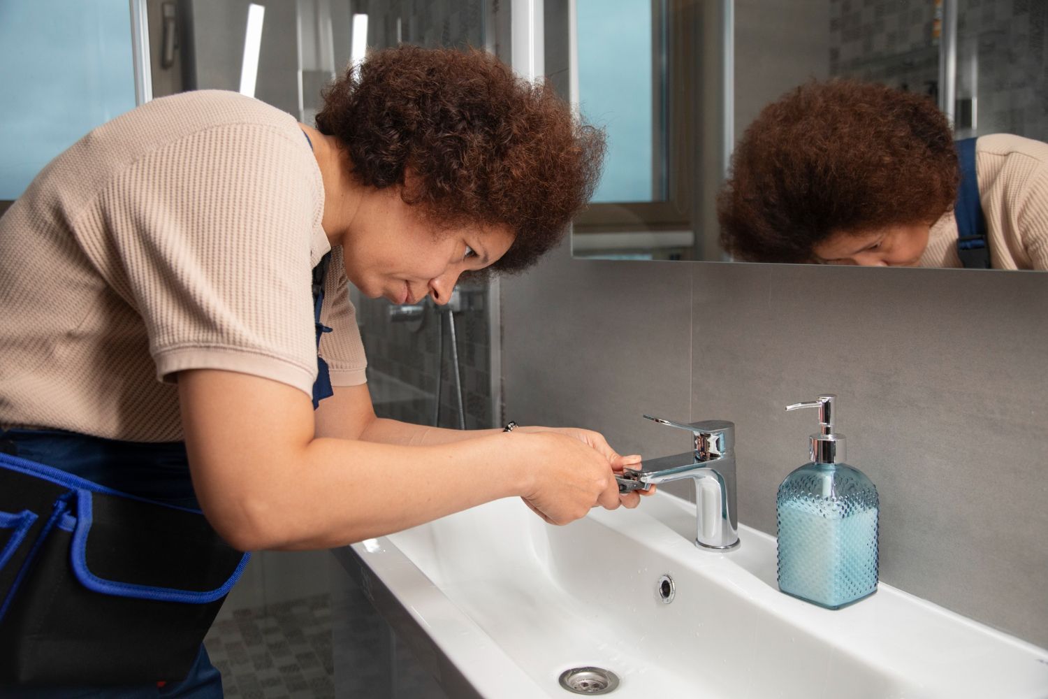 fixing bathroom leaks