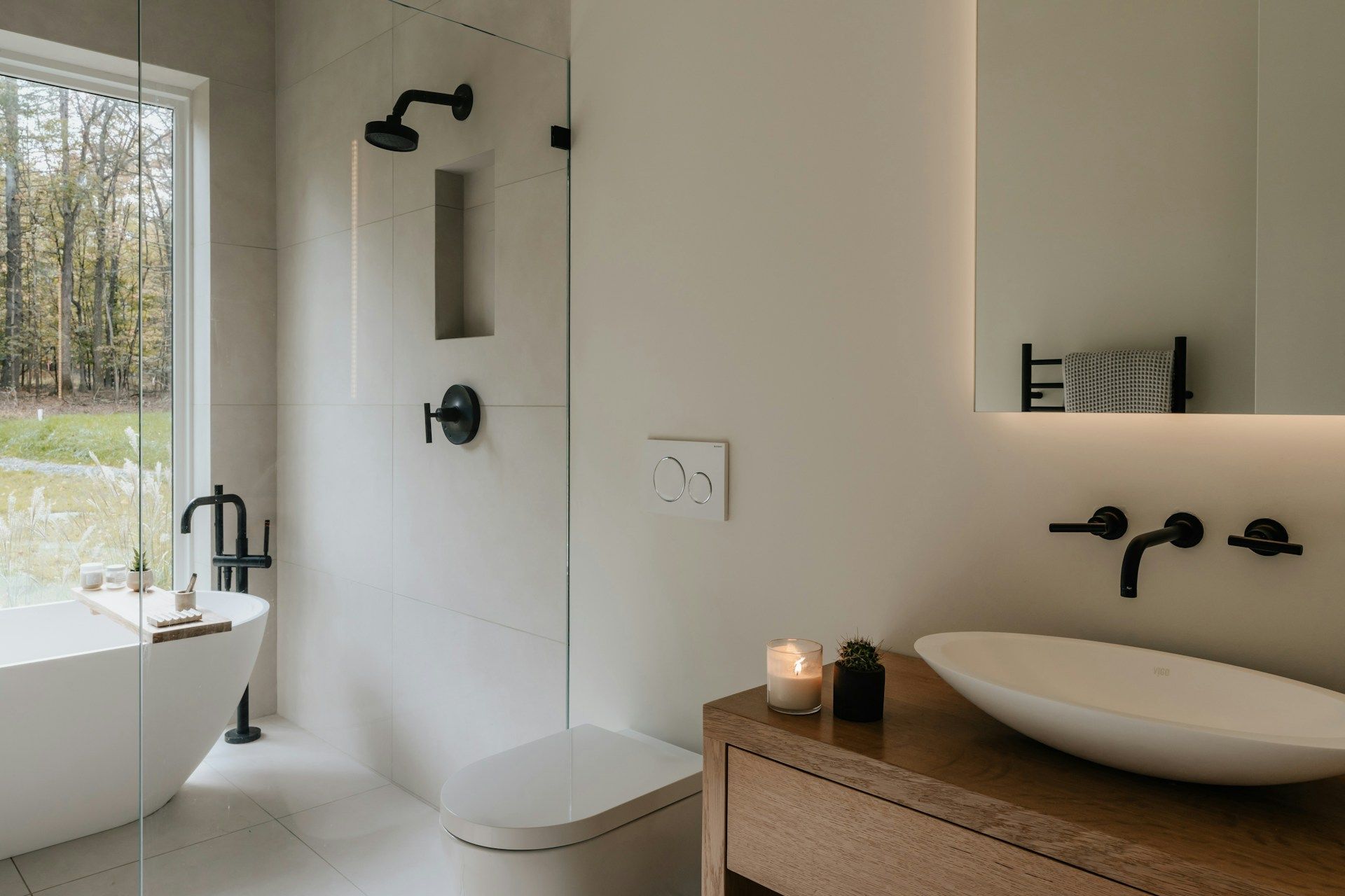 luxury bathroom
