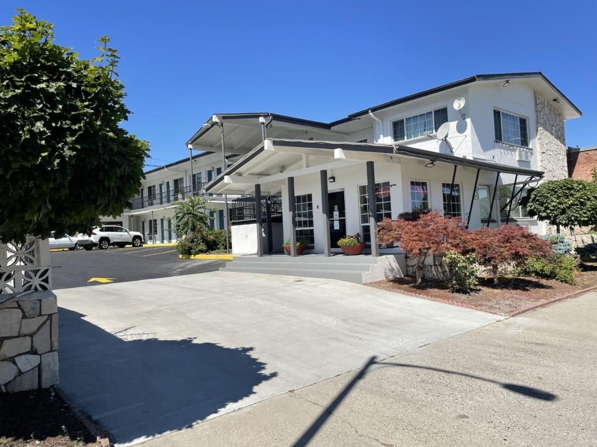 Rooms | Downtown Inn & Extended Stays
